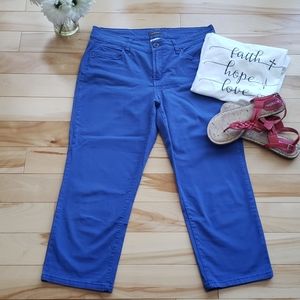 Denver Hayes - pants